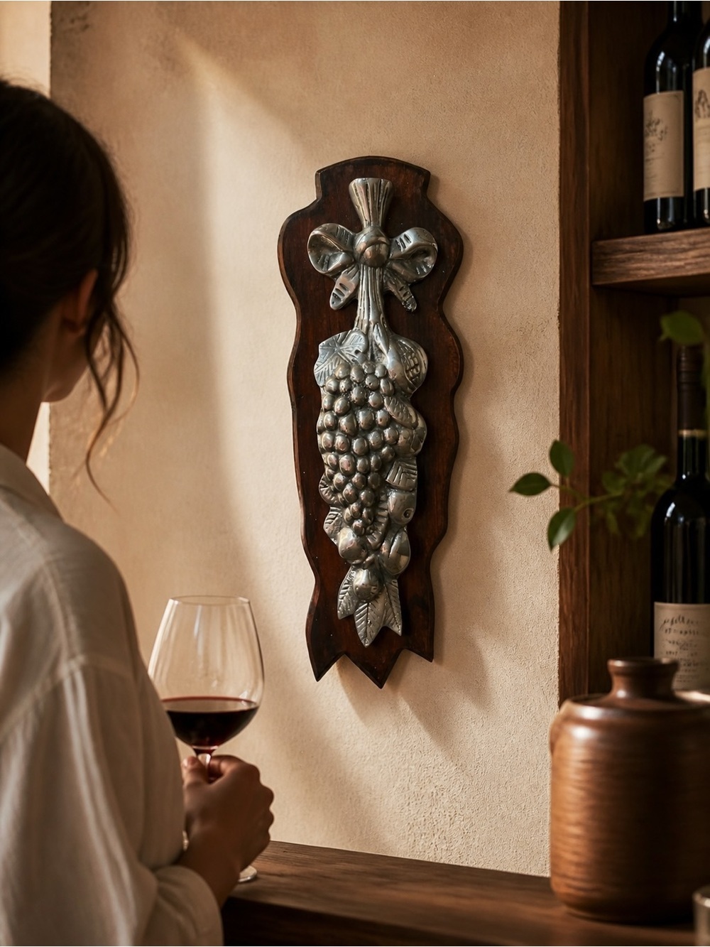 Silver and Wood Grape Wall Decor Plaque good for a kitcken decor $30